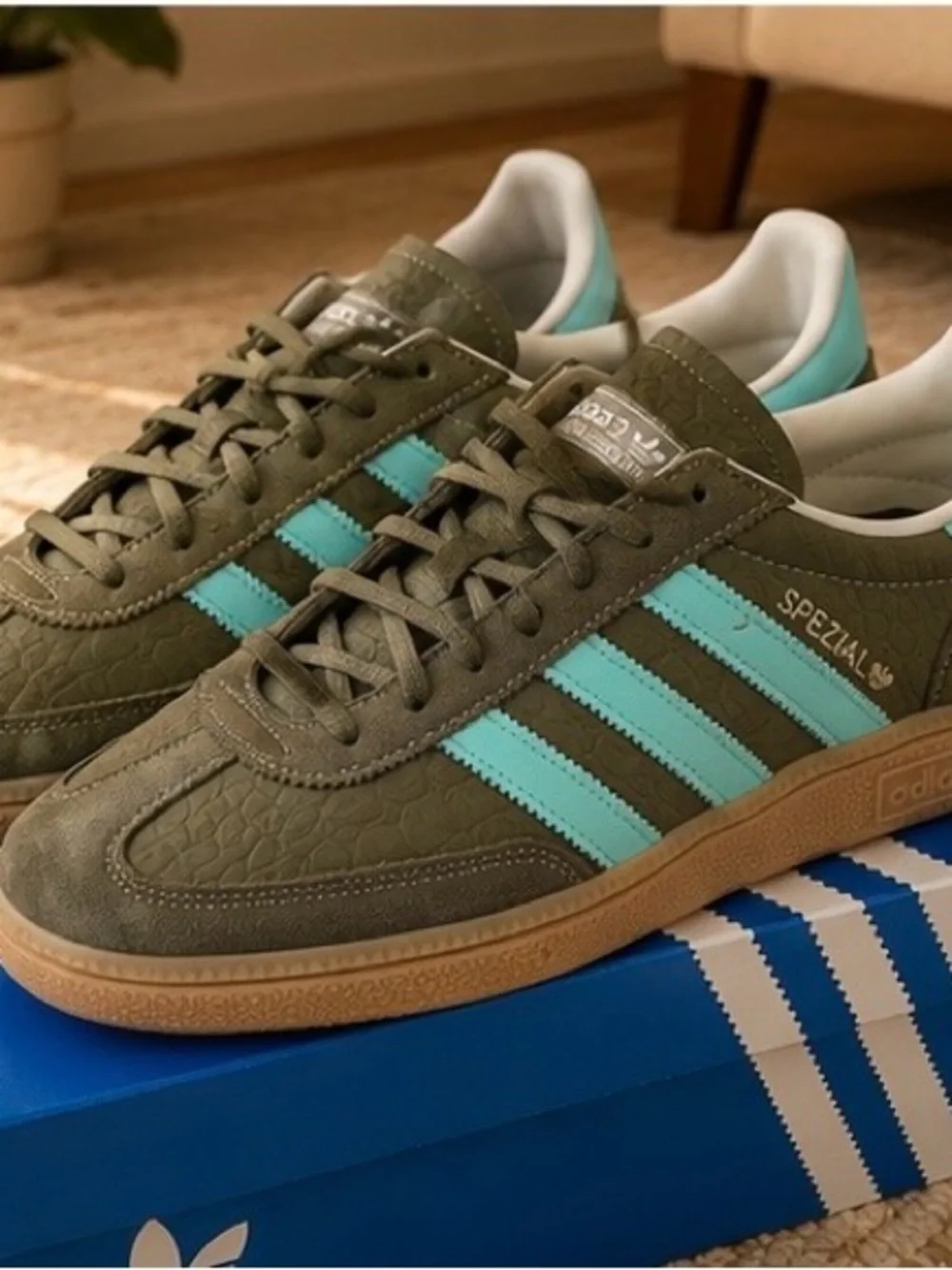 adidas retro low